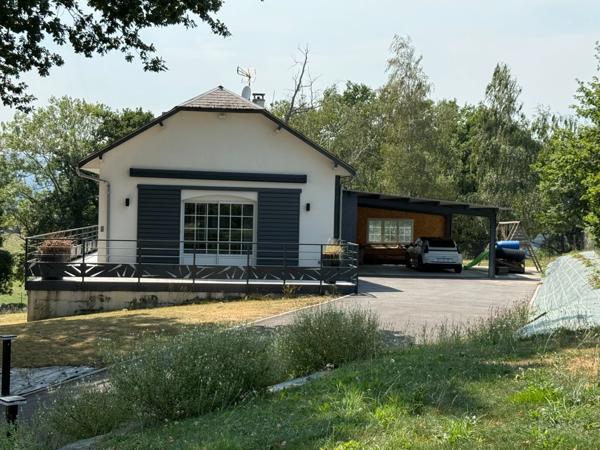 Superbe villa en position dominante aux portes de LOURDES !