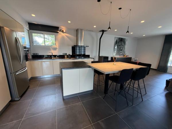 Superbe villa en position dominante aux portes de LOURDES !