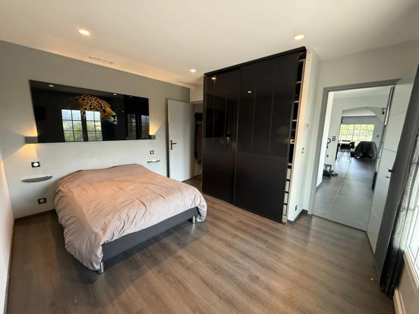 Superbe villa en position dominante aux portes de LOURDES !