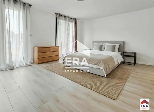 Maison semi plein pied - 175 m² - Jardin - Garage double - Lys-Lez-Lannoy