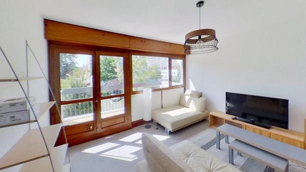 5 avenue auguste Blanqui-Villeurbanne-69100 – T4 Meublé – 1 145 €CC