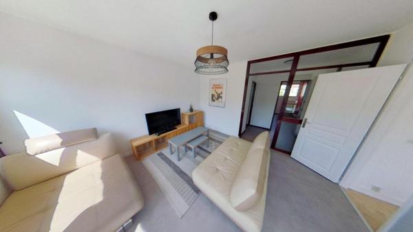 5 avenue auguste Blanqui-Villeurbanne-69100 – T4 Meublé – 1 145 €CC