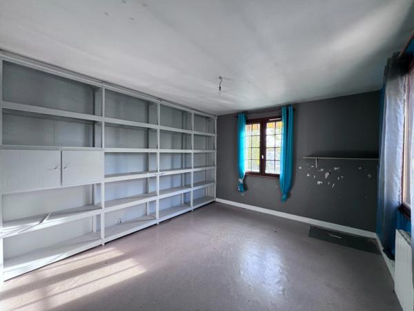 Local/bureau à vendre (87)