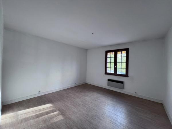 Local/bureau à vendre (87)