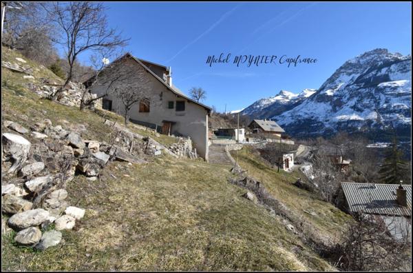 Ferme à rénover sur les hauteurs de l'Argentière La Bessée
