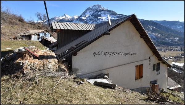 Ferme à rénover sur les hauteurs de l'Argentière La Bessée