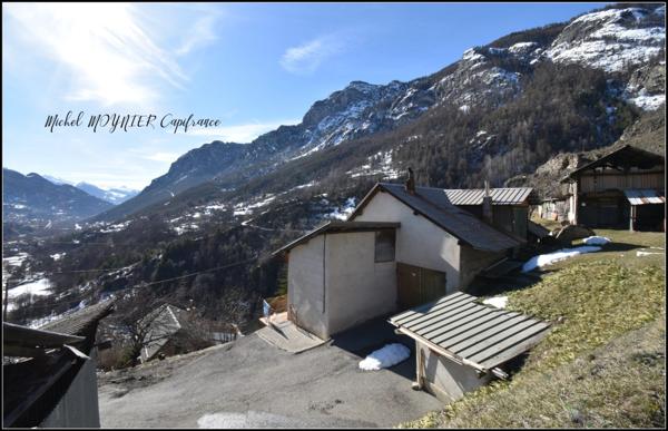 Ferme à rénover sur les hauteurs de l'Argentière La Bessée