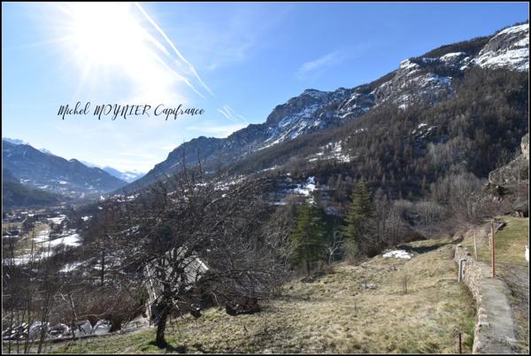 Ferme à rénover sur les hauteurs de l'Argentière La Bessée