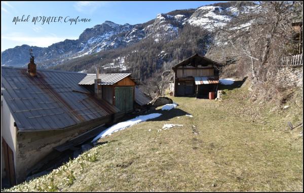 Ferme à rénover sur les hauteurs de l'Argentière La Bessée