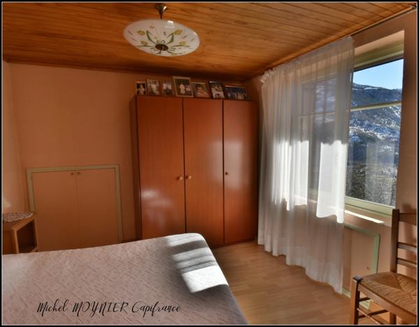 Ferme à rénover sur les hauteurs de l'Argentière La Bessée