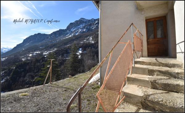 Ferme à rénover sur les hauteurs de l'Argentière La Bessée