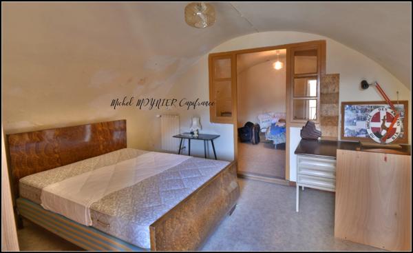 Ferme à rénover sur les hauteurs de l'Argentière La Bessée