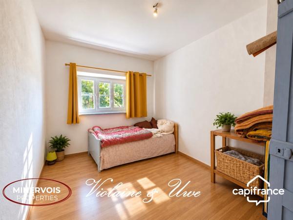 AZILLE – MAISON DE 184 M² AU MILIEU DES VIGNES AVEC PISCINE ET PANNEAUX SOLAIRES