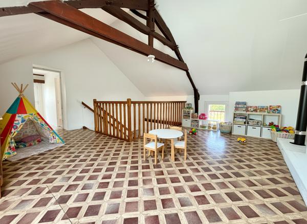 SAINT OMER DE BLAIN – Longère au calme 4 chambres + grenier