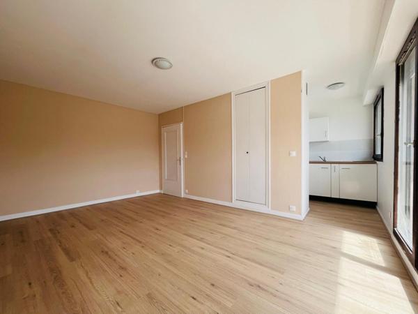 Appartement Noisy Le Sec 1 pièce(s)