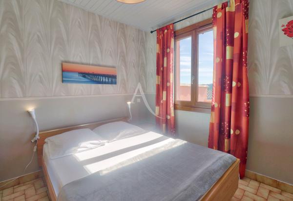 APPARTEMENT TYPE2 AVEC TERRASSE PLACE DE PARKING GREOUX LES BAINS