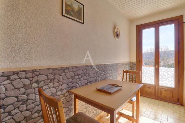 APPARTEMENT TYPE2 AVEC TERRASSE PLACE DE PARKING GREOUX LES BAINS