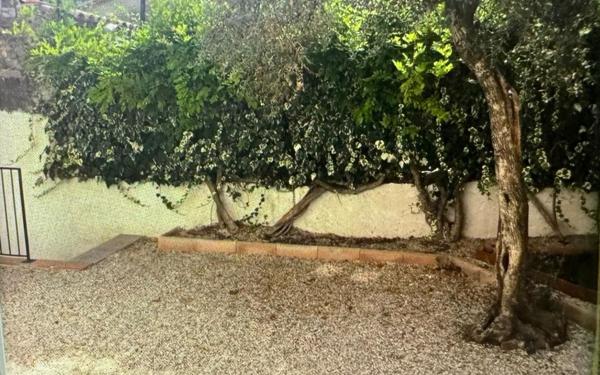 Appartement à vendre    4 pièces • 156 m2 Anduze