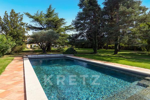 Propriété de charme du 18ème siècle avec parc et piscine à vendre - Valence Sud