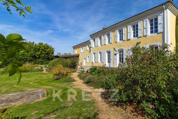 Propriété de charme du 18ème siècle avec parc et piscine à vendre - Valence Sud