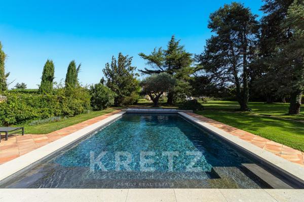 Propriété de charme du 18ème siècle avec parc et piscine à vendre - Valence Sud