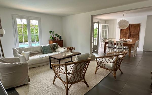 Maison à vendre    6 pièces • 183 m2 Morlaàs