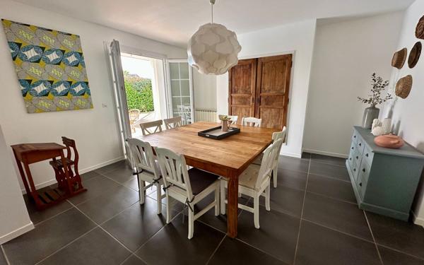 Maison à vendre    6 pièces • 183 m2 Morlaàs