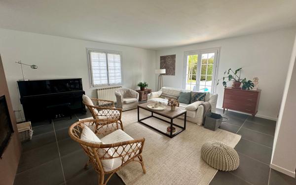 Maison à vendre    6 pièces • 183 m2 Morlaàs