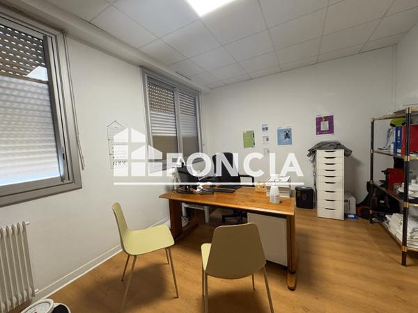 Location Local commercial 1 pièce 25.6 m² - 25-27 RUE OCTAVE FEUILLET Nantes 44000