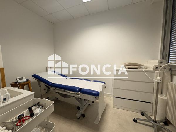 Location Local commercial 1 pièce 25.6 m² - 25-27 RUE OCTAVE FEUILLET Nantes 44000