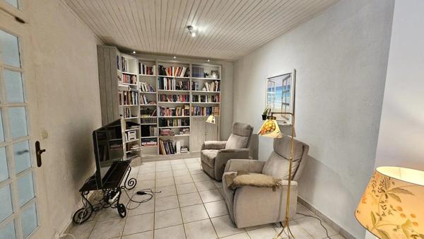 Maison de ville avec garage et terrasse