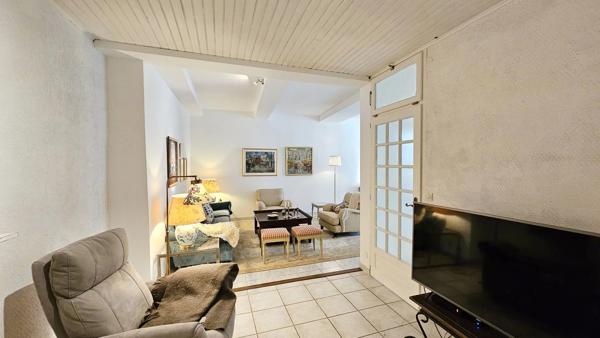 Maison de ville avec garage et terrasse