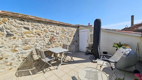 Maison de ville avec garage et terrasse