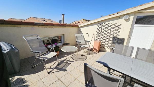 Maison de ville avec garage et terrasse