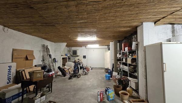 Maison de ville avec garage et terrasse