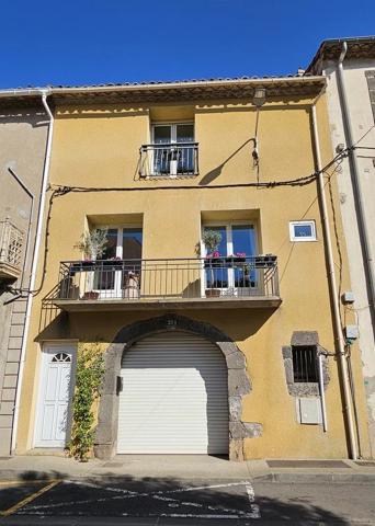 Maison de ville avec garage et terrasse