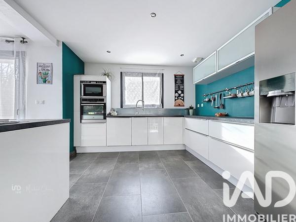 Maison à vendre 6 pièces 159 m² Pers-Jussy