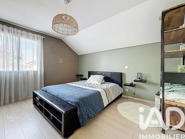 Maison à vendre 6 pièces 159 m² Pers-Jussy