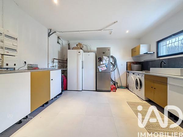 Maison à vendre 6 pièces 159 m² Pers-Jussy