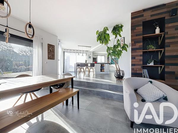 Maison à vendre 6 pièces 159 m² Pers-Jussy