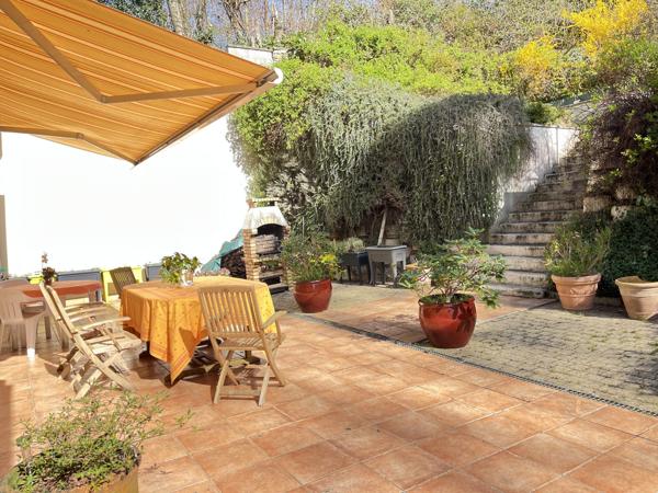 Maison confidentielle en forêt privée – Une signature rare entre nature souveraine et élégance absolue