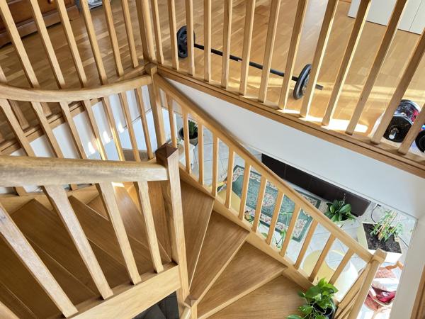 Maison confidentielle en forêt privée – Une signature rare entre nature souveraine et élégance absolue