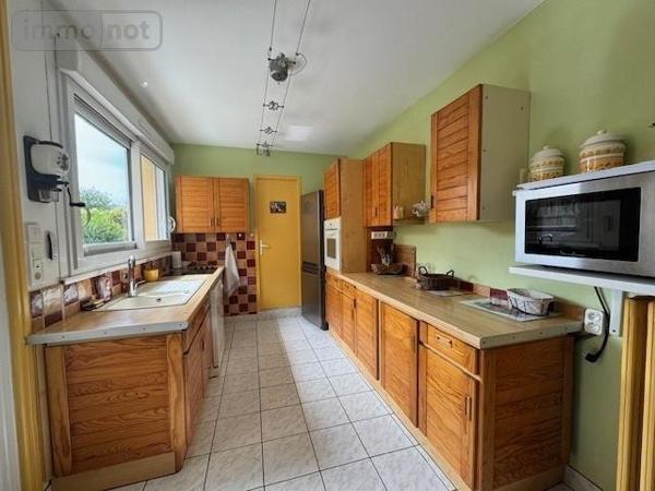 Maison à vendre à Noyen-sur-Sarthe dans la Sarthe (72430), ref : 72120-1038
