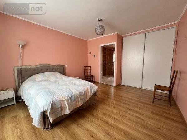 Maison à vendre à Noyen-sur-Sarthe dans la Sarthe (72430), ref : 72120-1038