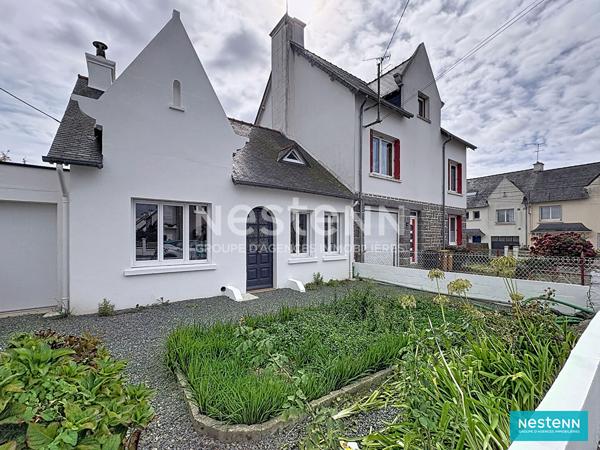 À vendre - Maison VIVABLE DE PLAIN PIED entièrement rénovée à Beauvallon