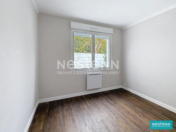À vendre - Maison VIVABLE DE PLAIN PIED entièrement rénovée à Beauvallon