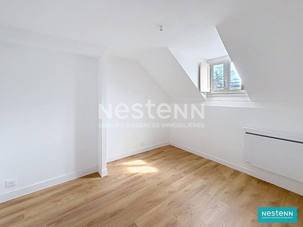 À vendre - Maison VIVABLE DE PLAIN PIED entièrement rénovée à Beauvallon