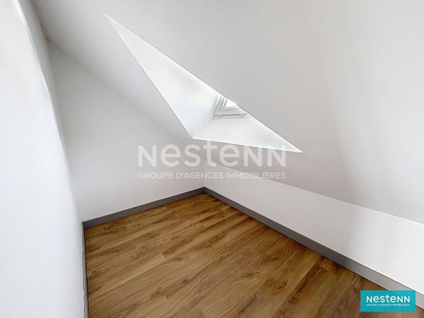 À vendre - Maison VIVABLE DE PLAIN PIED entièrement rénovée à Beauvallon