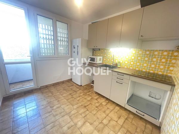 740€HC + 150€ de provision chauffage et eaux compris - T4 - 3 chambres - 80m²