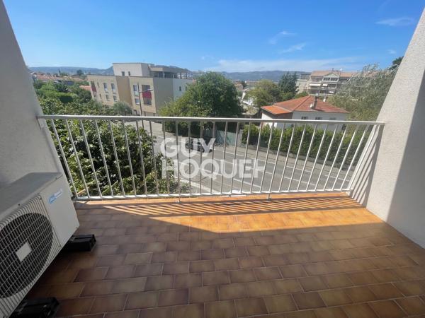740€HC + 150€ de provision chauffage et eaux compris - T4 - 3 chambres - 80m²